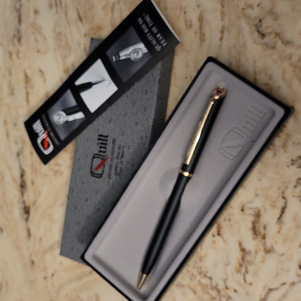 NIB Vintage Quill Pen
